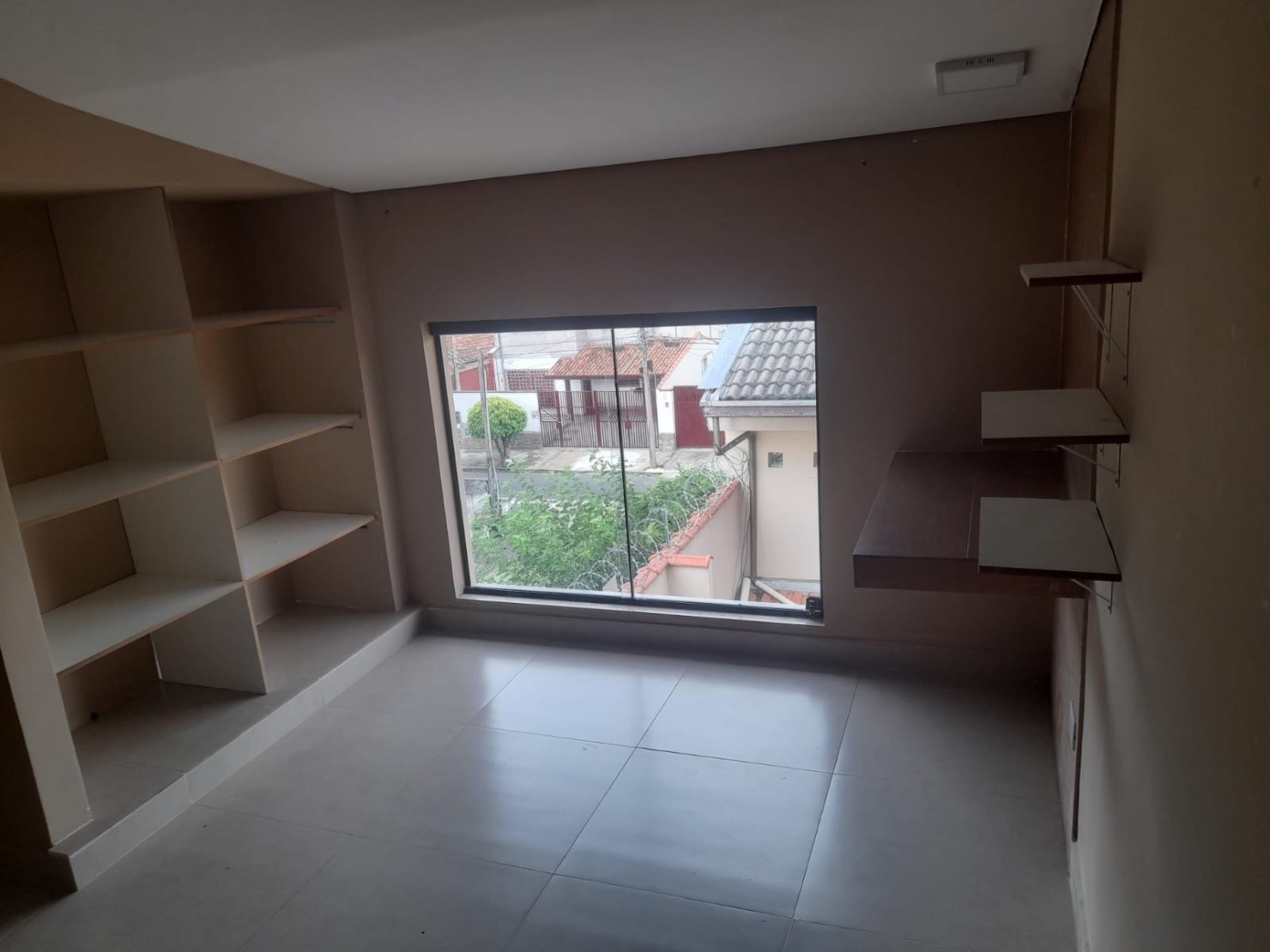 Sobrado à venda com 5 quartos, 423m² - Foto 4