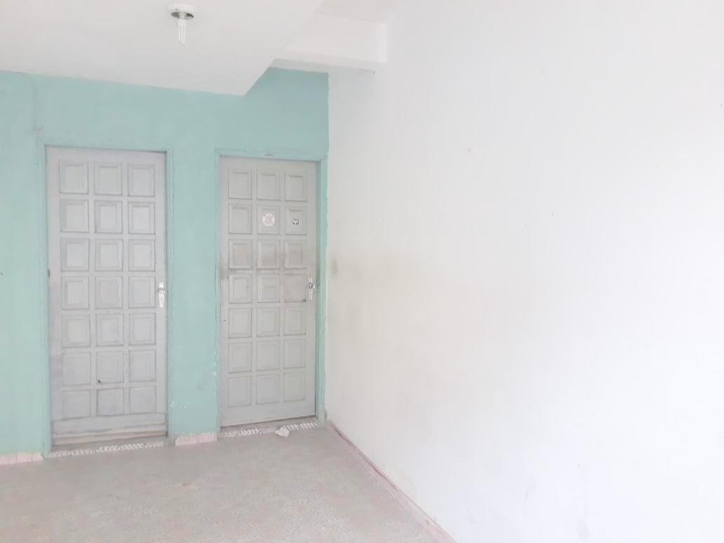 Sobrado à venda com 5 quartos, 180m² - Foto 2