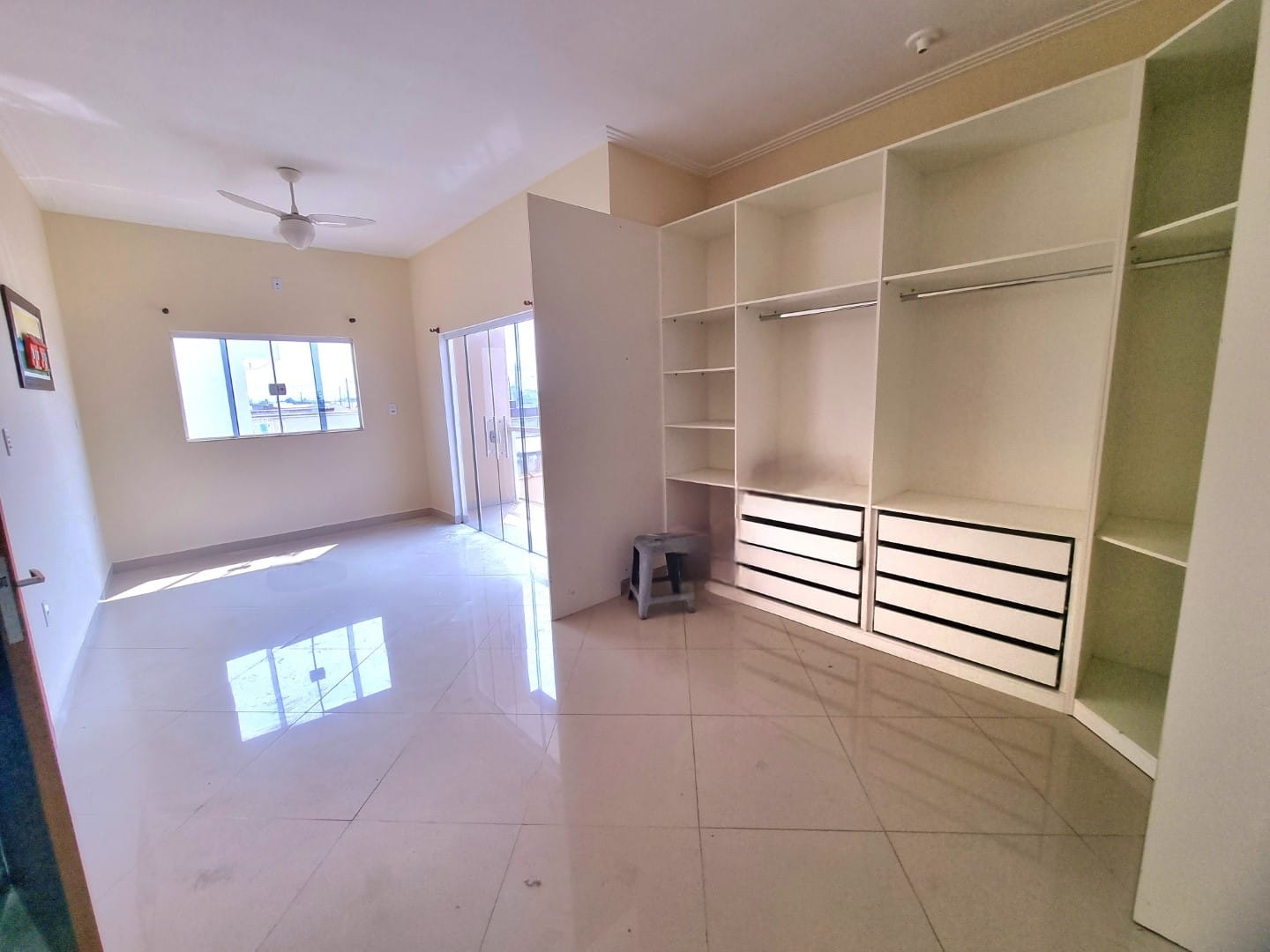 Sobrado à venda com 3 quartos, 220m² - Foto 3