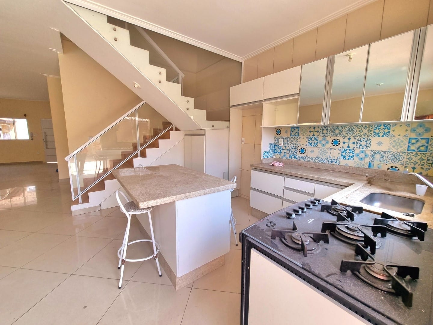 Sobrado à venda com 3 quartos, 220m² - Foto 11