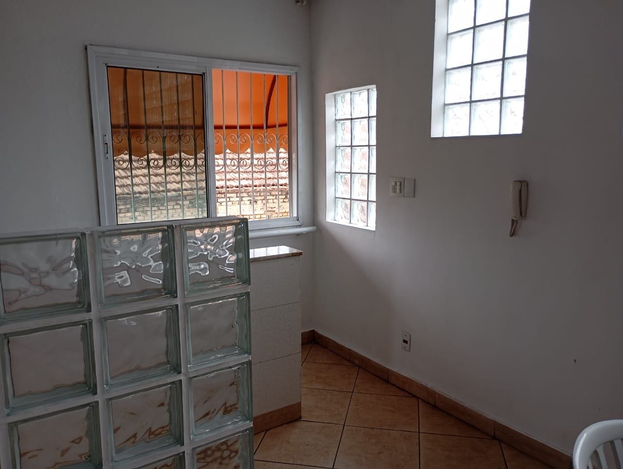 Sobrado à venda e aluguel com 3 quartos, 200m² - Foto 5