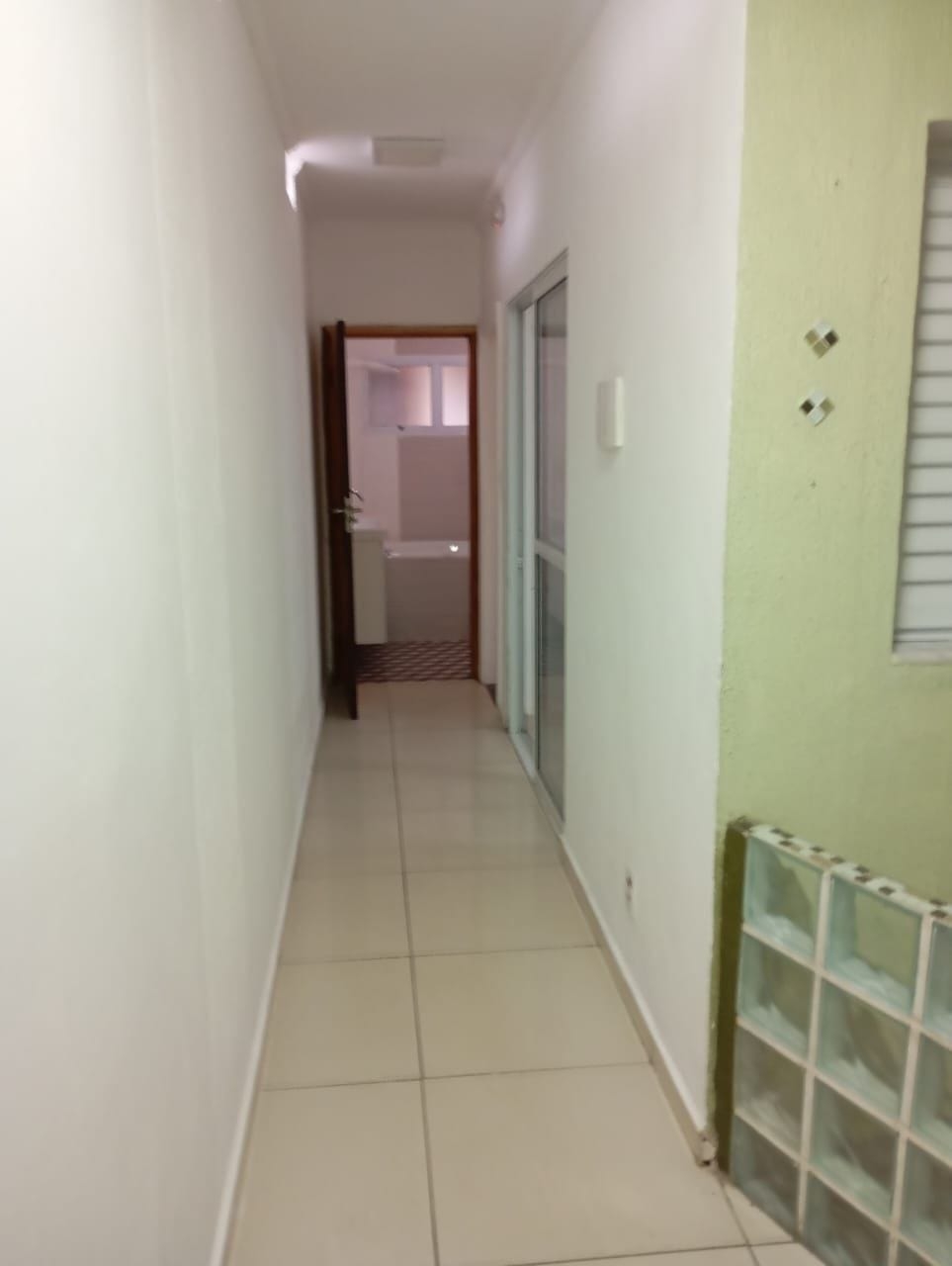 Sobrado à venda e aluguel com 3 quartos, 200m² - Foto 11