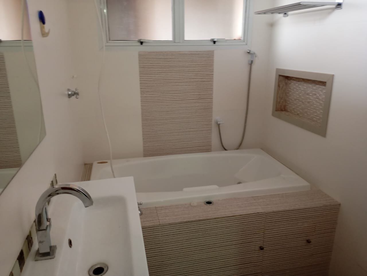Sobrado à venda e aluguel com 3 quartos, 200m² - Foto 14