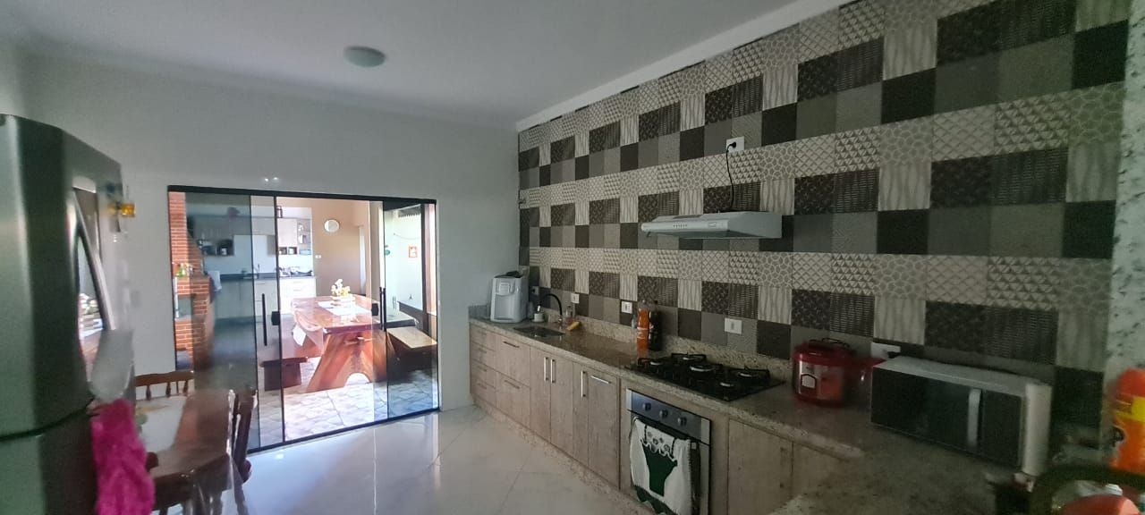 Sobrado, 3 quartos, 237 m² - Foto 2