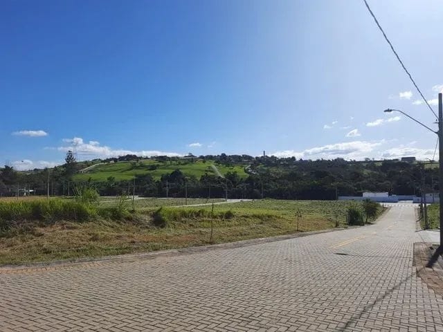 Terreno, 305 m² - Foto 2