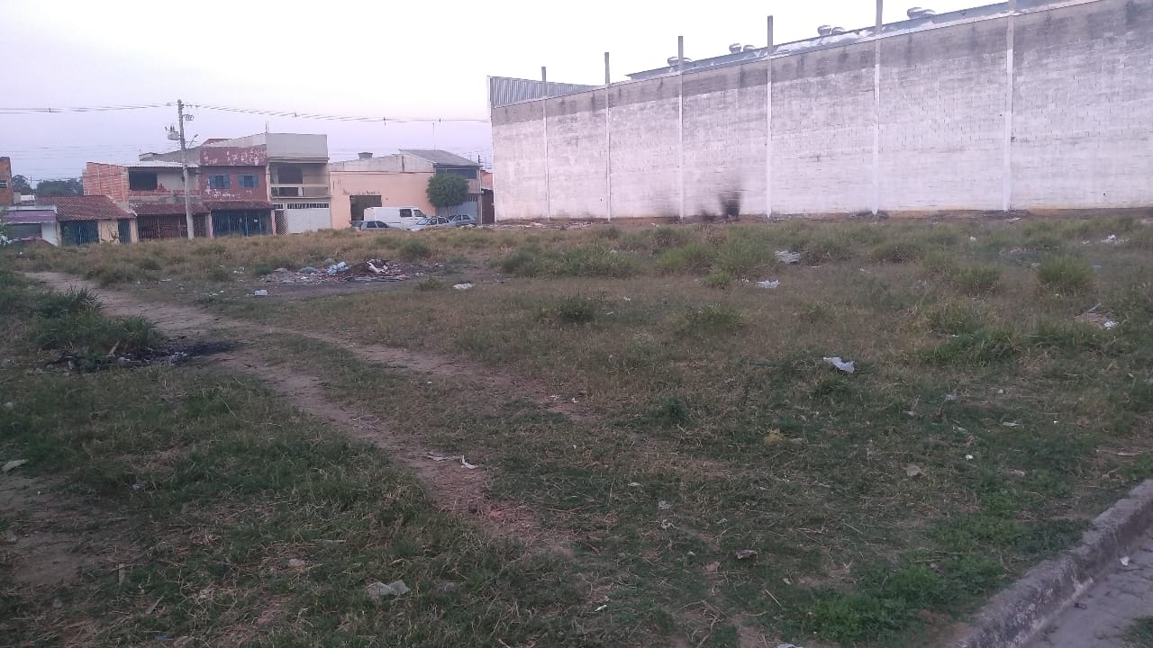 Terreno à venda, 250m² - Foto 1