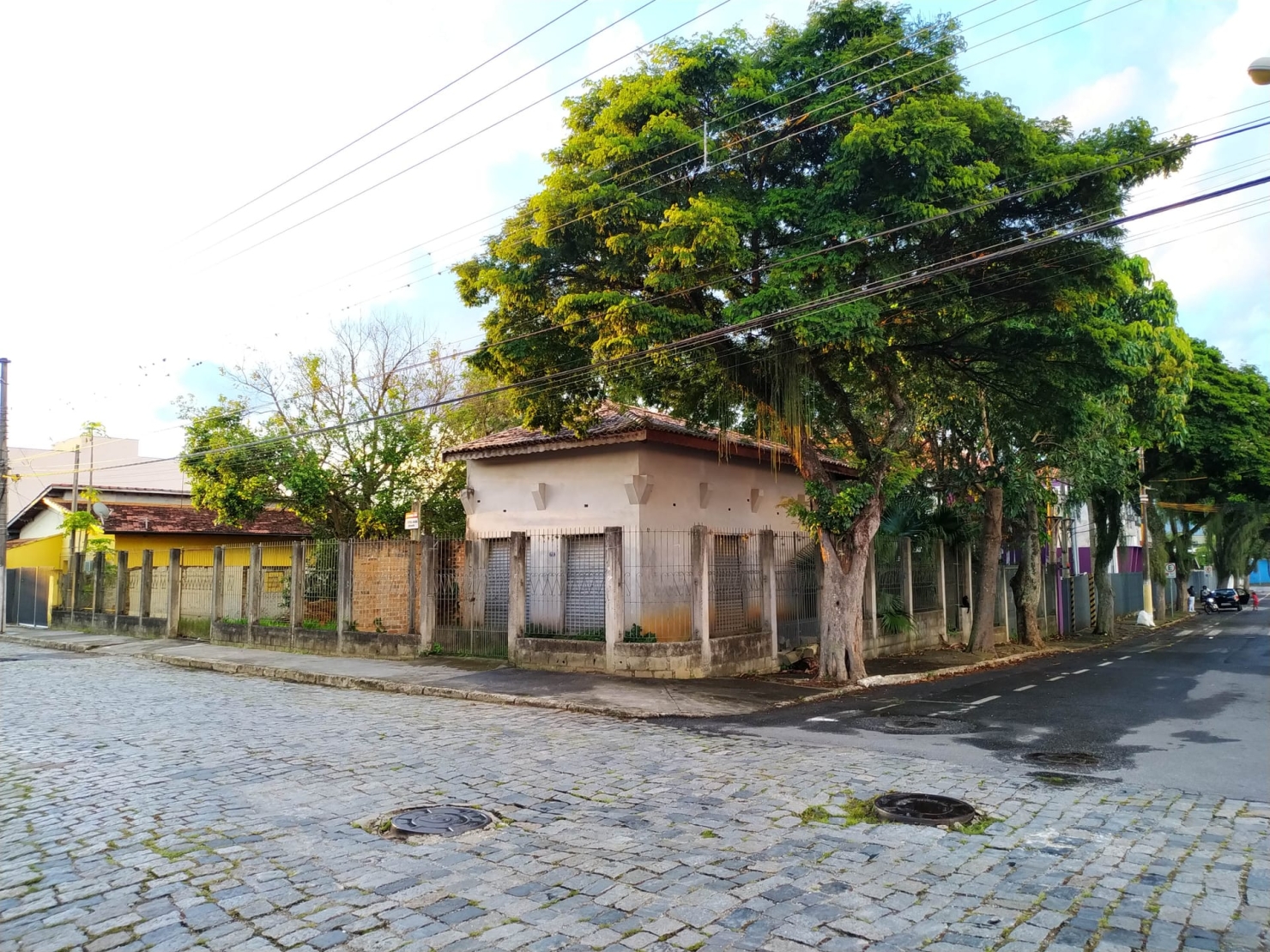 Terreno à venda, 629m² - Foto 1