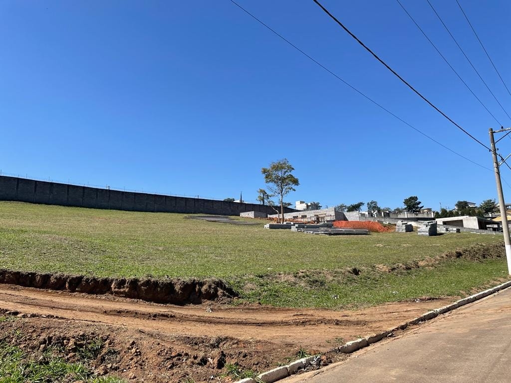 Terreno à venda, 2446m² - Foto 1