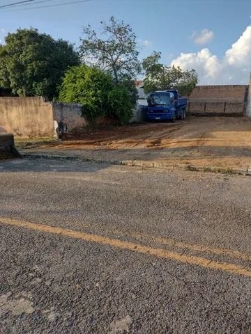 Terreno à venda, 300m² - Foto 1