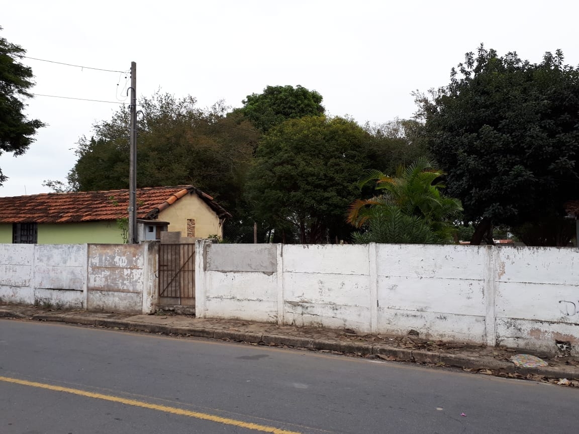 Terreno à venda, 2476m² - Foto 1