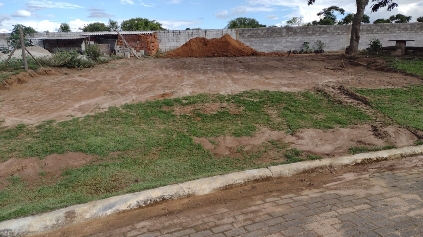 Terreno à venda, 386m² - Foto 1