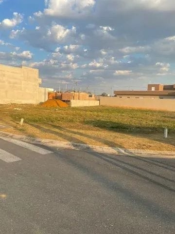 Terreno, 281 m² - Foto 2