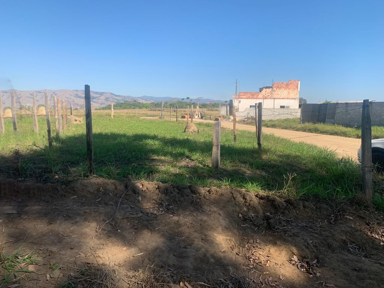 Terreno à venda, 233m² - Foto 1