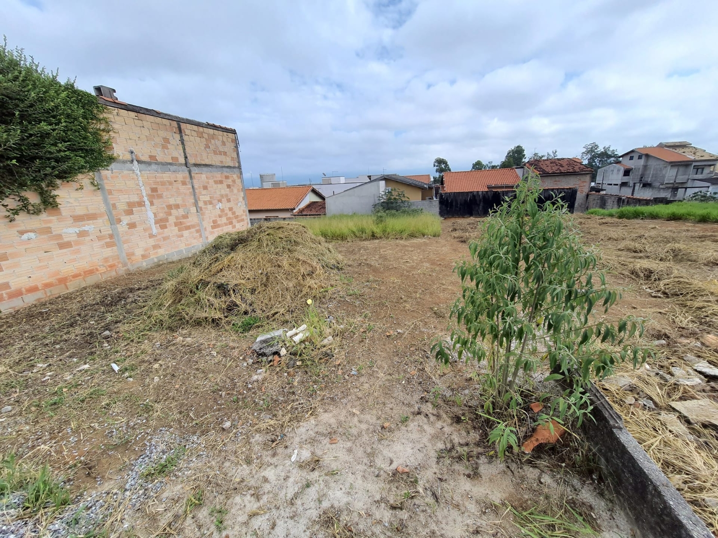 Terreno à venda, 250m² - Foto 1