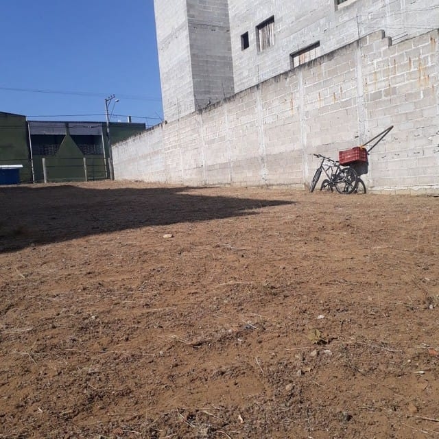 Terreno, 303 m² - Foto 2