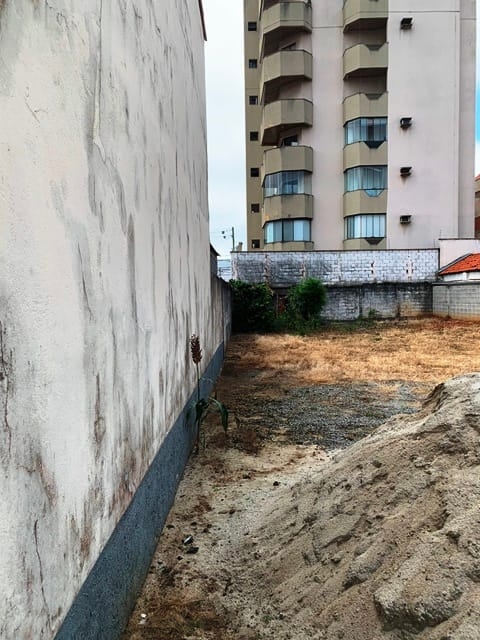 Terreno para alugar, 411m² - Foto 1