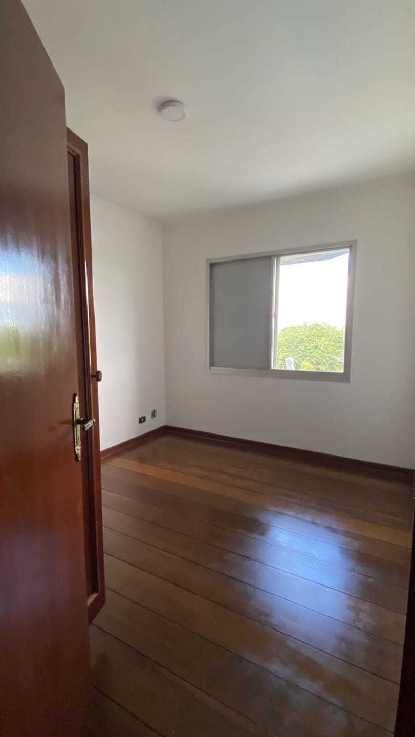 Apartamento à venda com 3 quartos, 130m² - Foto 9