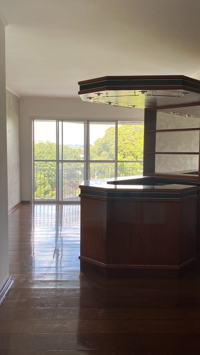 Apartamento à venda com 3 quartos, 130m² - Foto 4