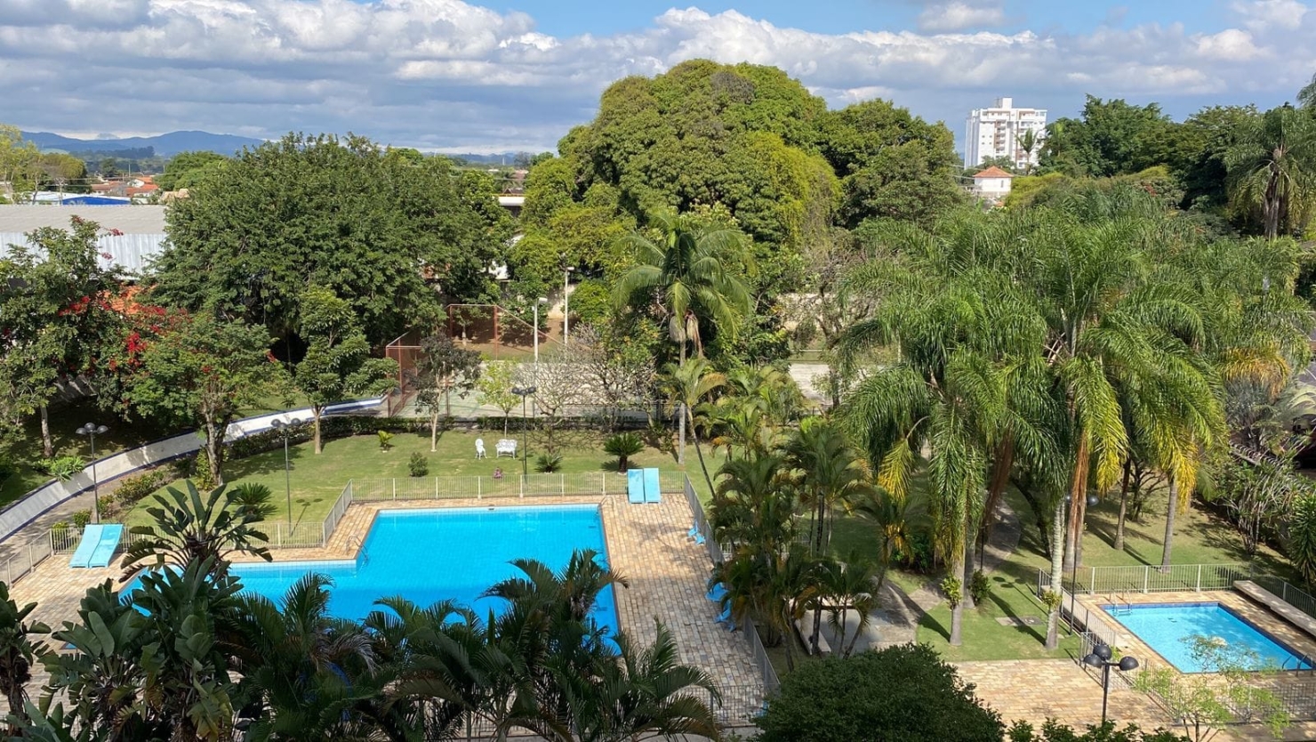 Apartamento à venda com 3 quartos, 130m² - Foto 2