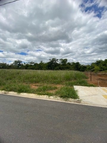 Terreno, 258 m² - Foto 1