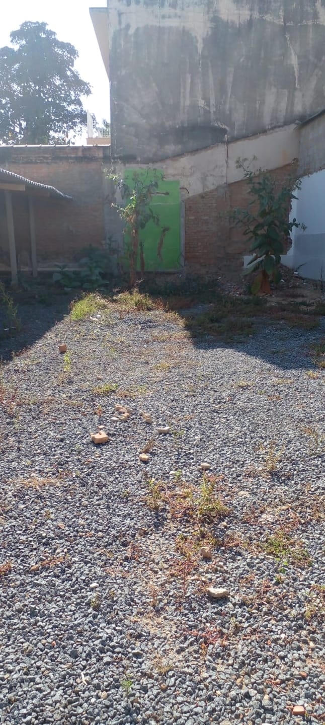Terreno à venda, 600m² - Foto 1