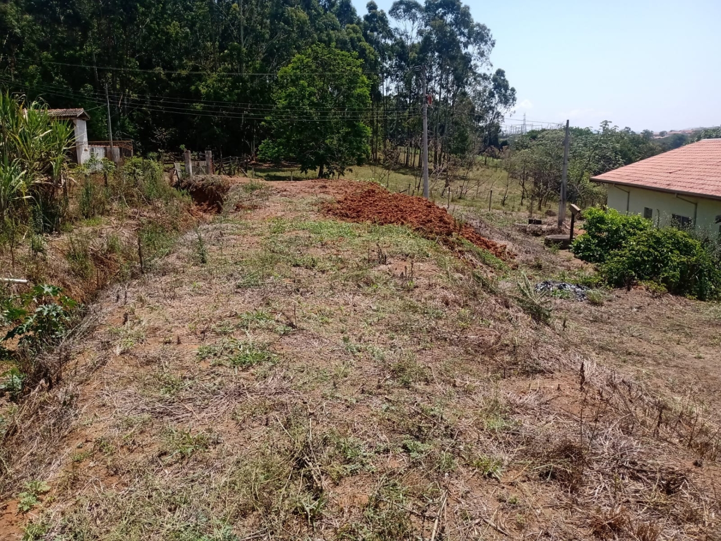 Terreno à venda com 2 quartos, 150m² - Foto 3