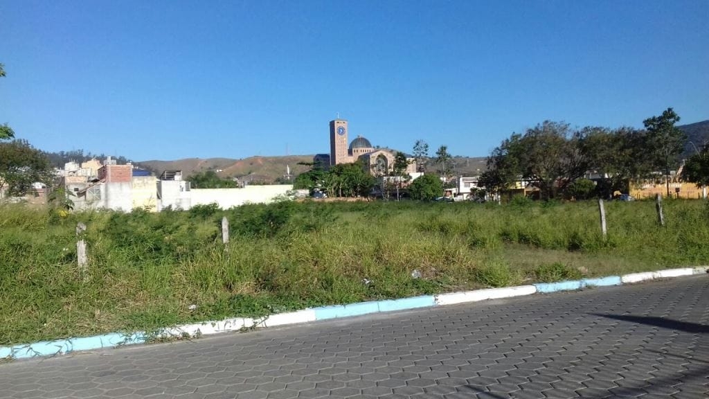Terreno à venda, 900m² - Foto 1