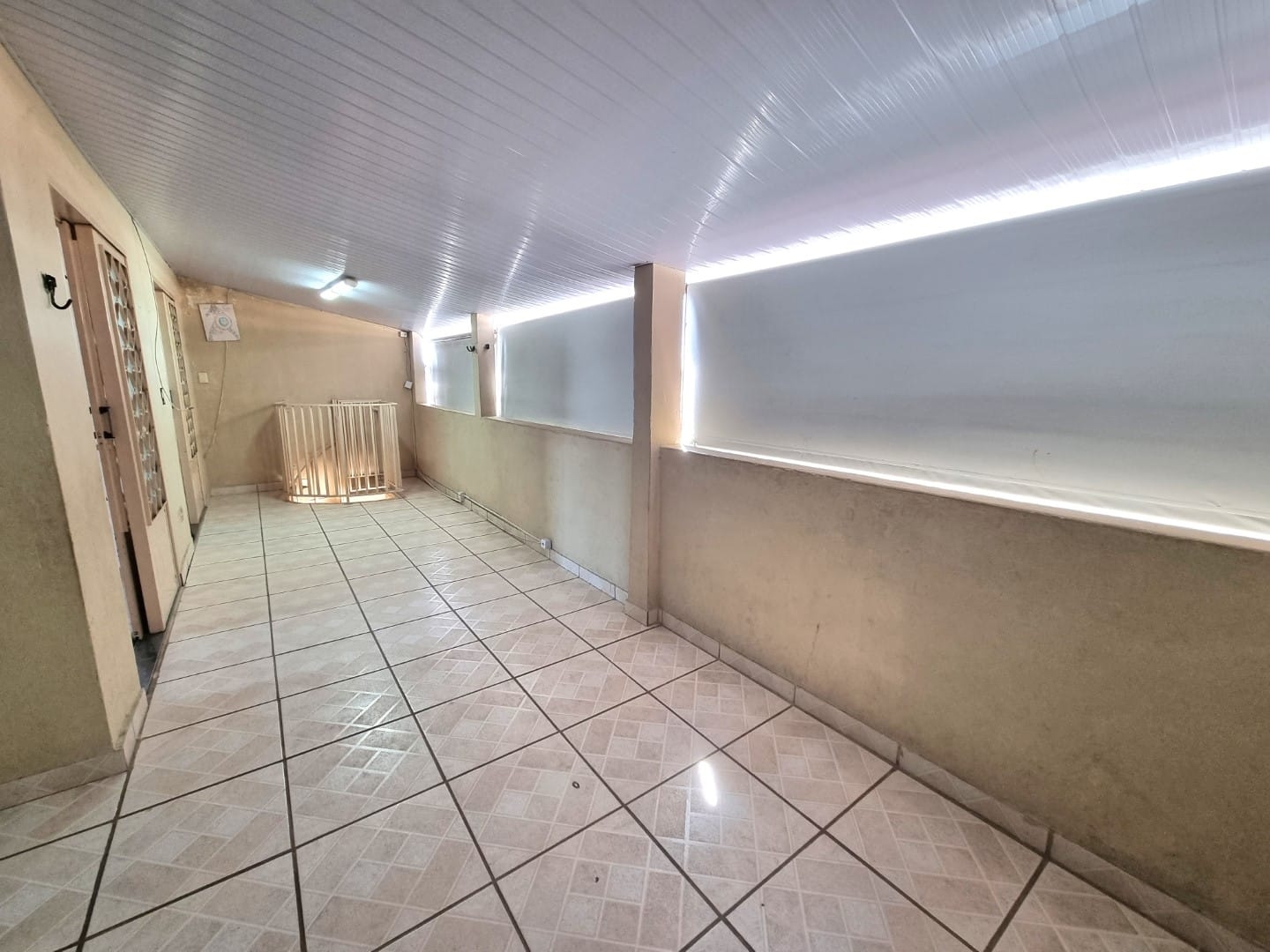 Sobrado à venda com 2 quartos, 224m² - Foto 14