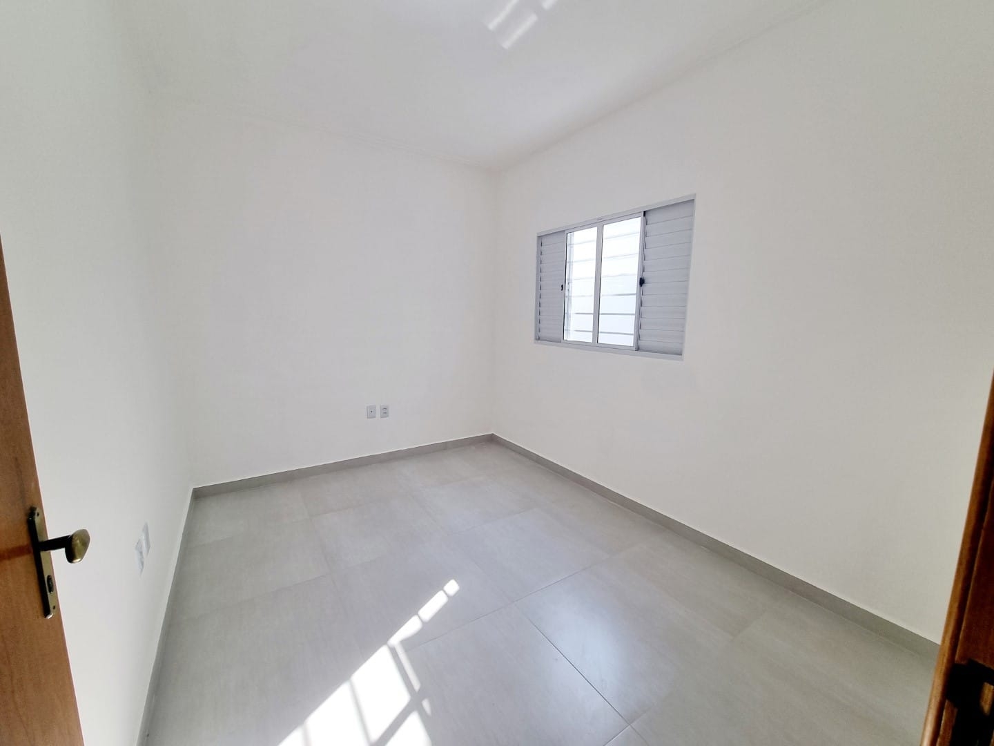 Casa à venda com 3 quartos, 98m² - Foto 7