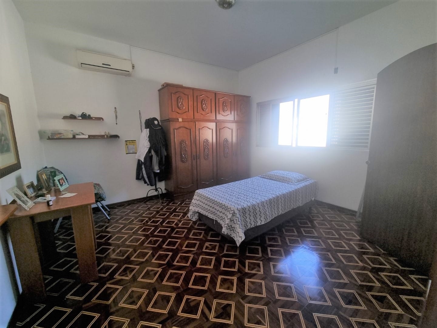 Apartamento à venda com 3 quartos, 187m² - Foto 3