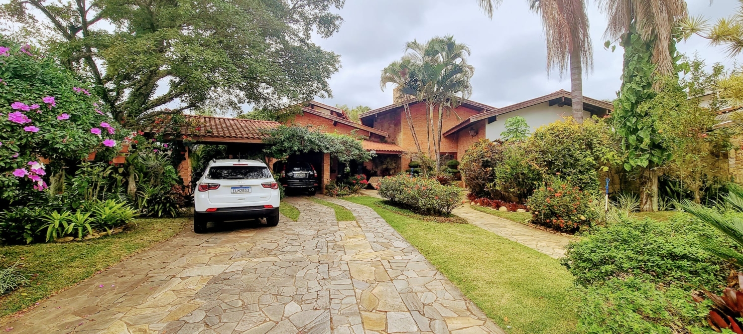 Casa de Condomínio à venda com 4 quartos, 380m² - Foto 3