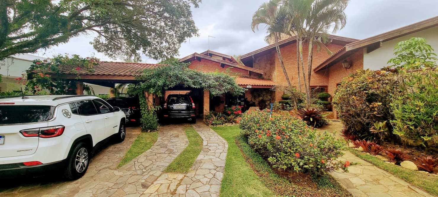 Casa de Condomínio à venda com 4 quartos, 380m² - Foto 4