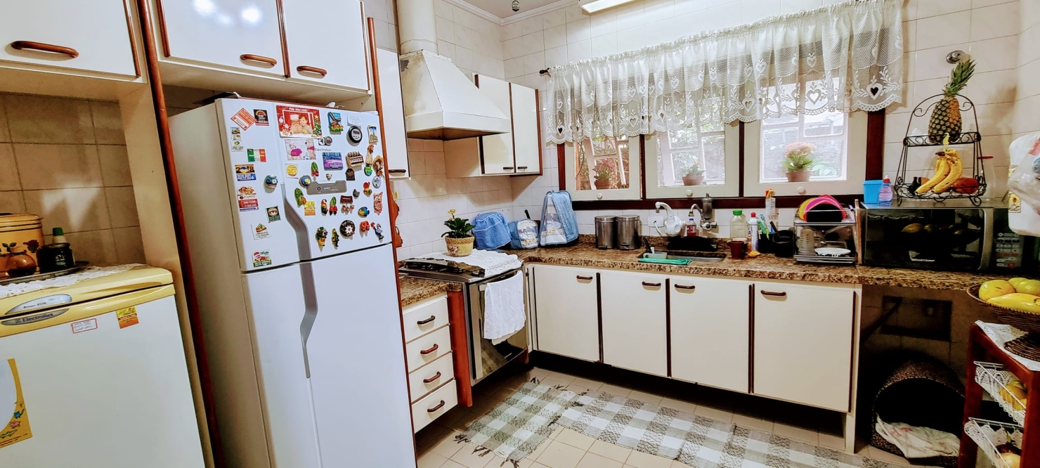 Casa de Condomínio à venda com 4 quartos, 380m² - Foto 49