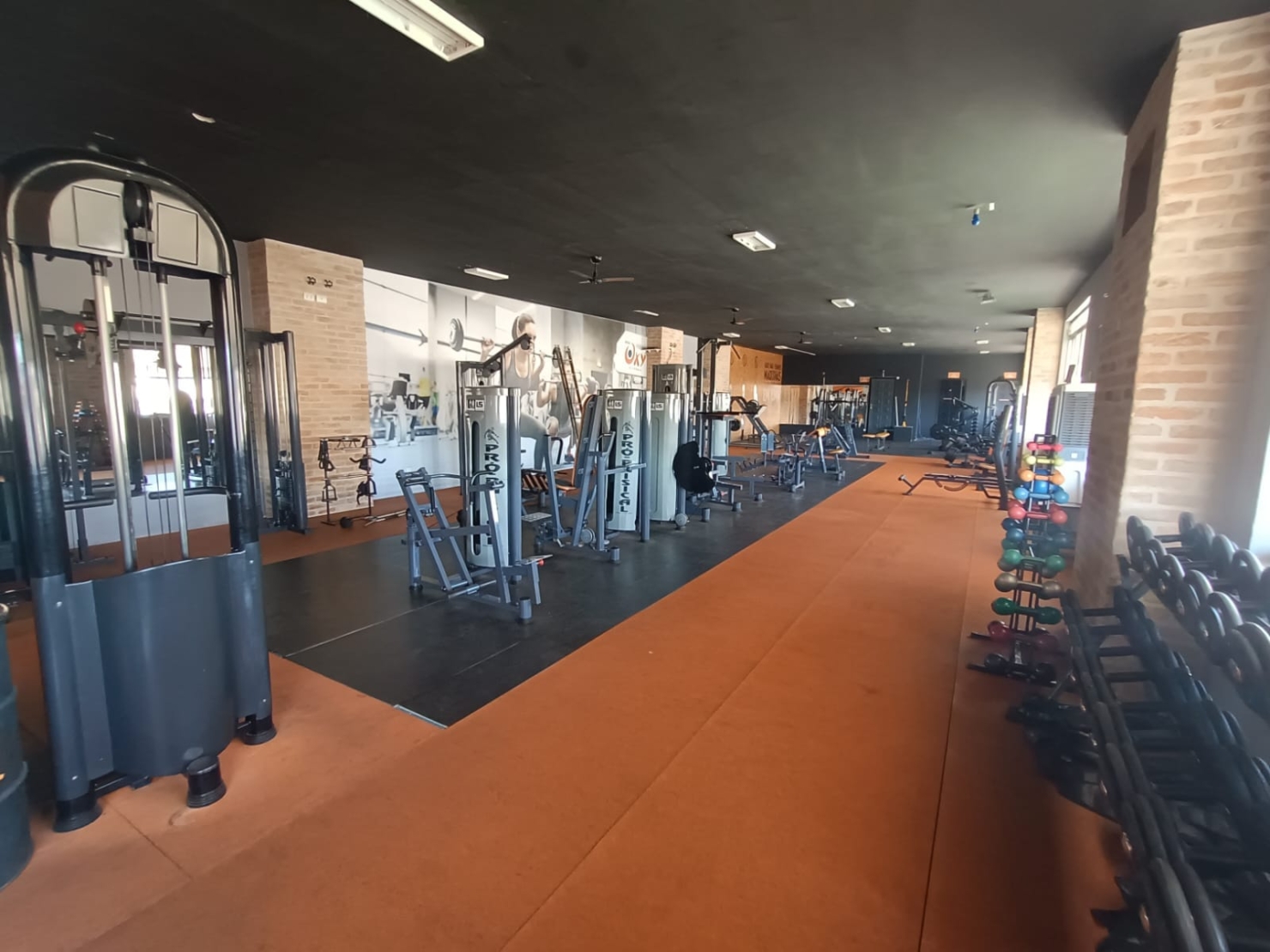 Prédio Inteiro, 700 m² - Foto 1