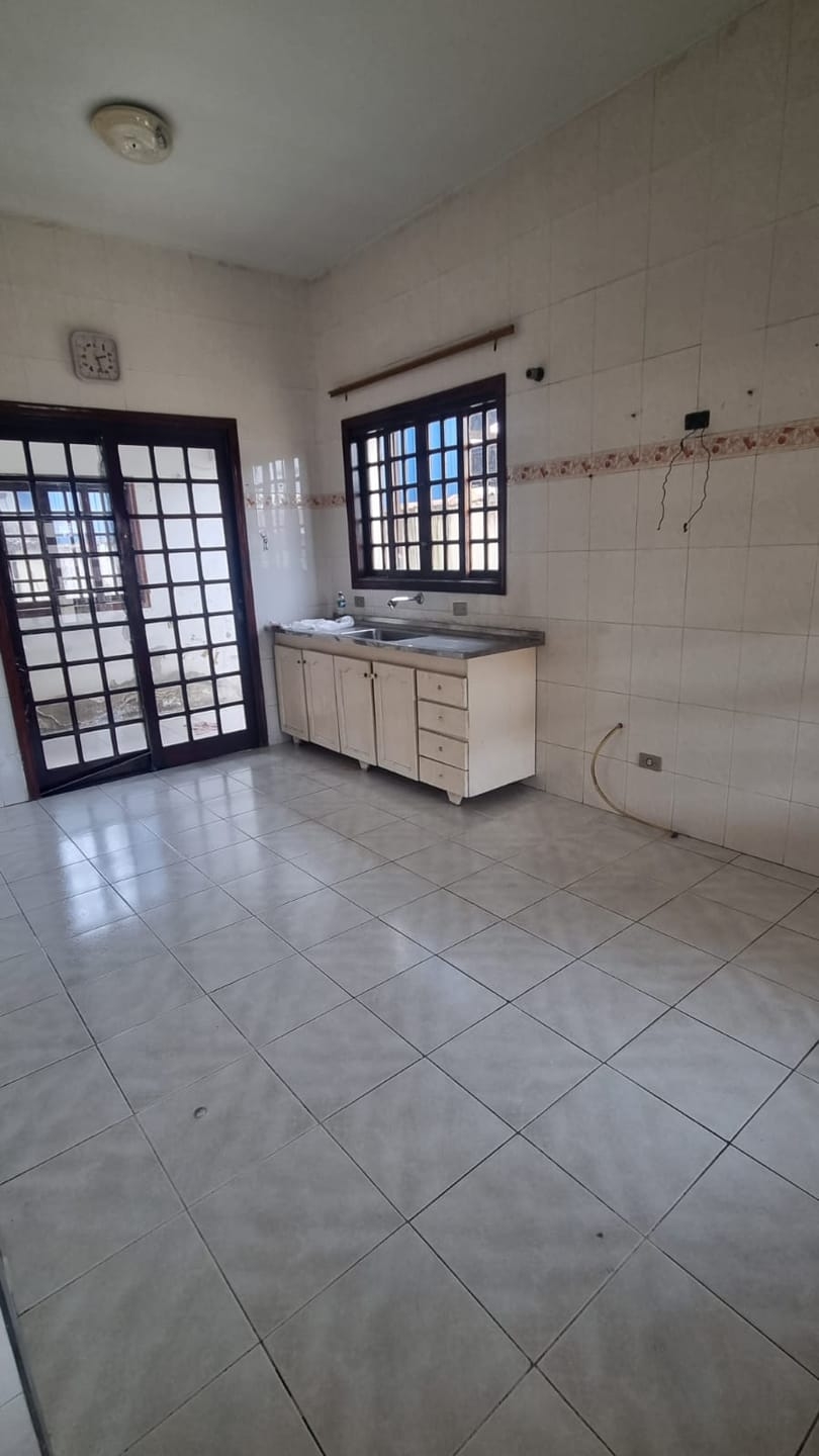 Sobrado, 4 quartos, 223 m² - Foto 1