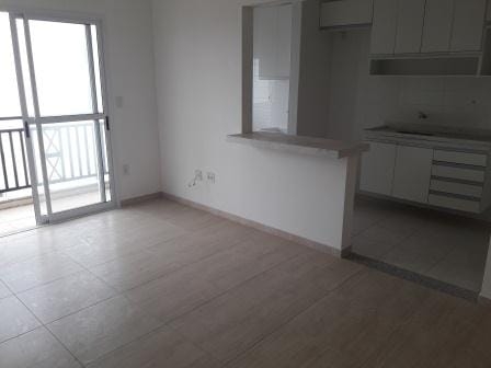 Apartamento à venda com 2 quartos, 72m² - Foto 2