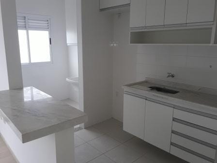 Apartamento à venda com 2 quartos, 72m² - Foto 4