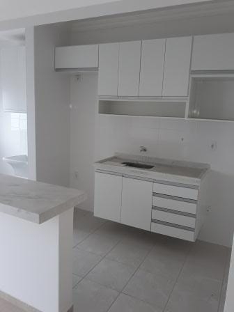 Apartamento à venda com 2 quartos, 72m² - Foto 5