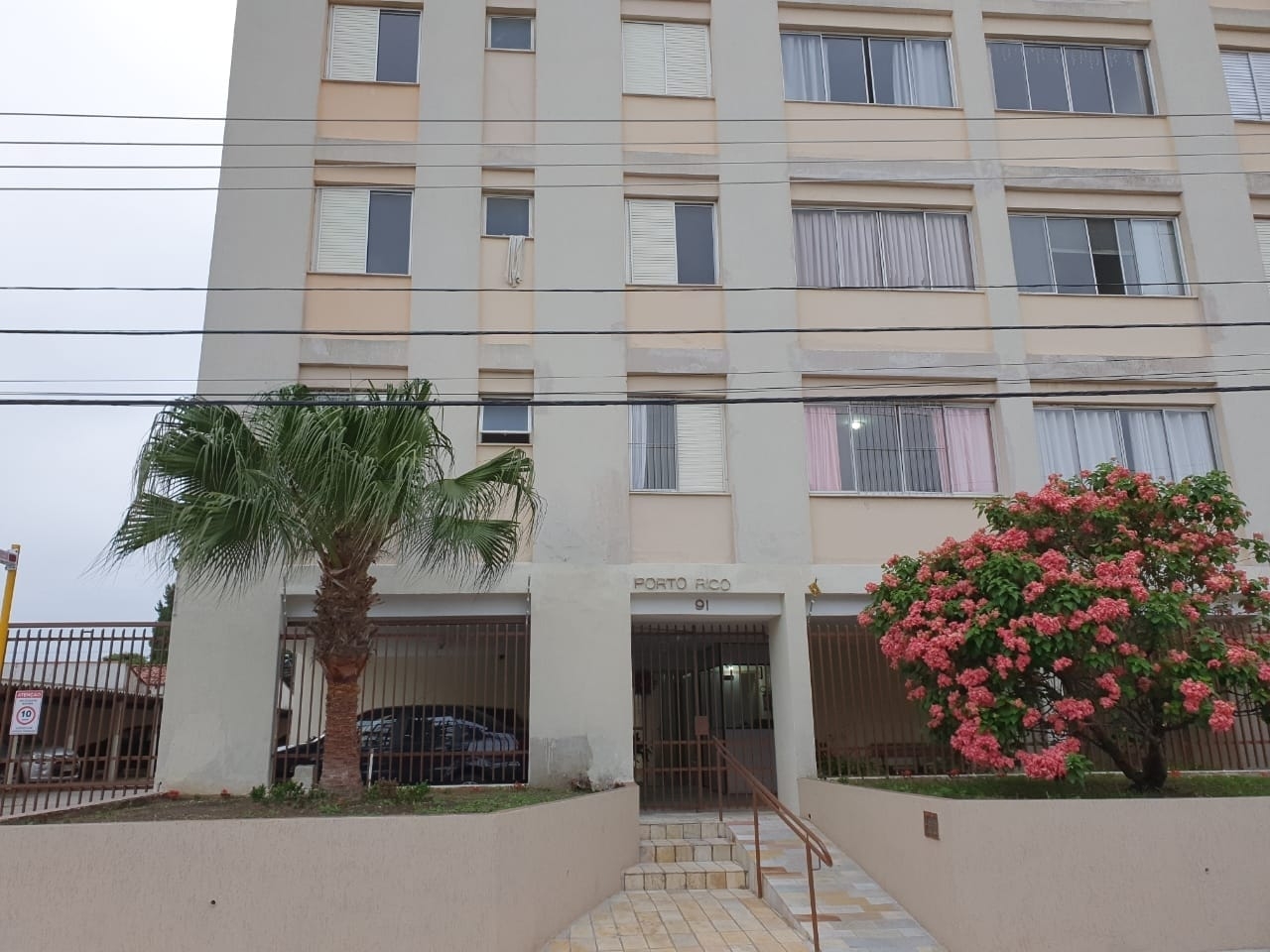 Apartamento à venda com 3 quartos, 90m² - Foto 1