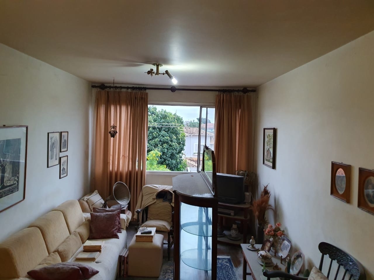 Apartamento à venda com 3 quartos, 90m² - Foto 2