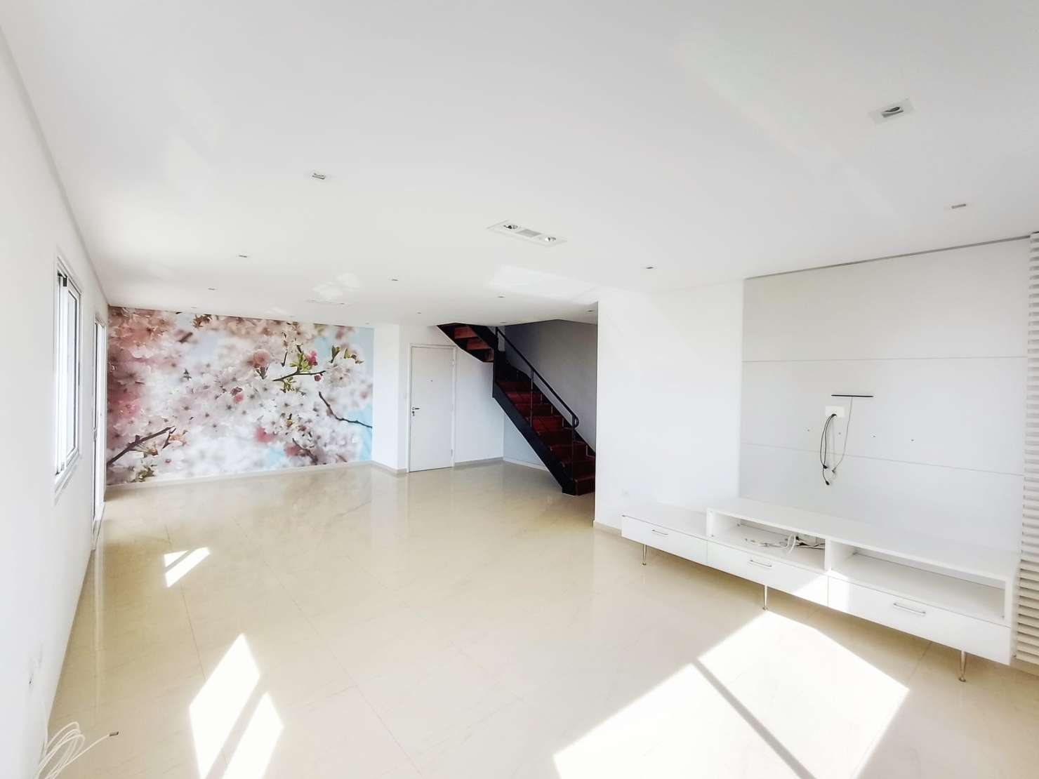 Cobertura à venda e aluguel com 4 quartos, 208m² - Foto 2