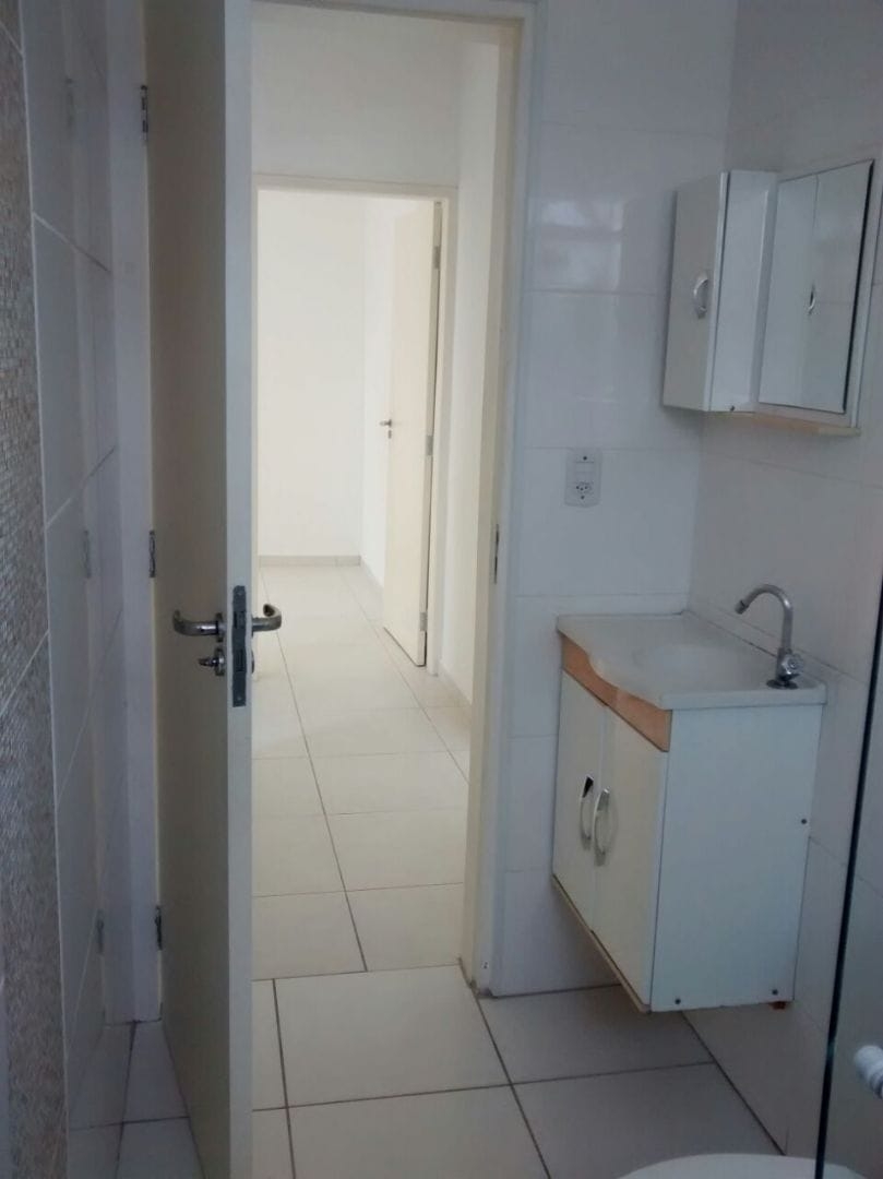 Apartamento à venda com 2 quartos, 60m² - Foto 2