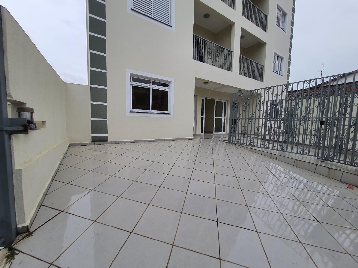 Apartamento à venda e aluguel com 1 quarto, 54m² - Foto 3