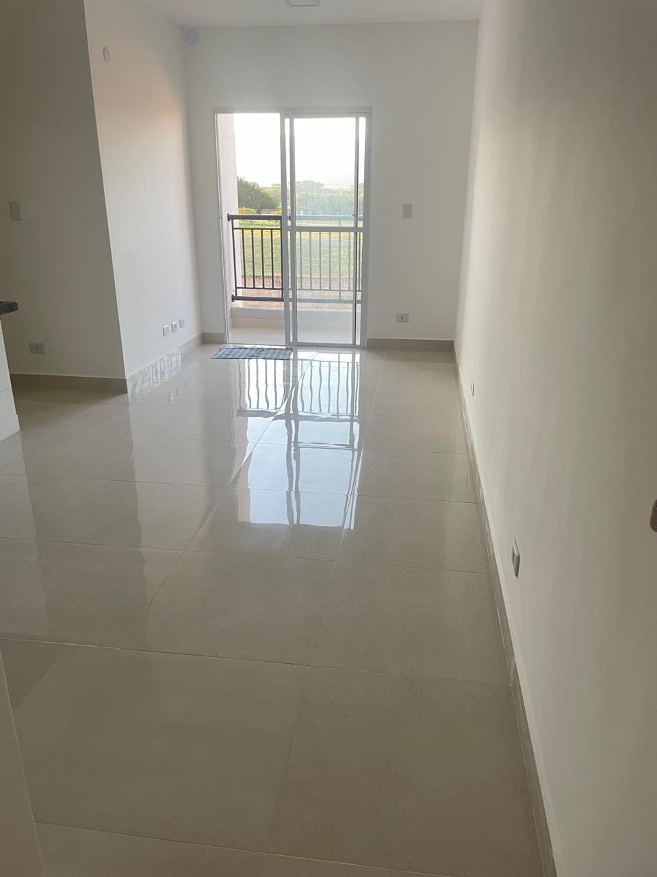 Apartamento à venda com 2 quartos, 57m² - Foto 1