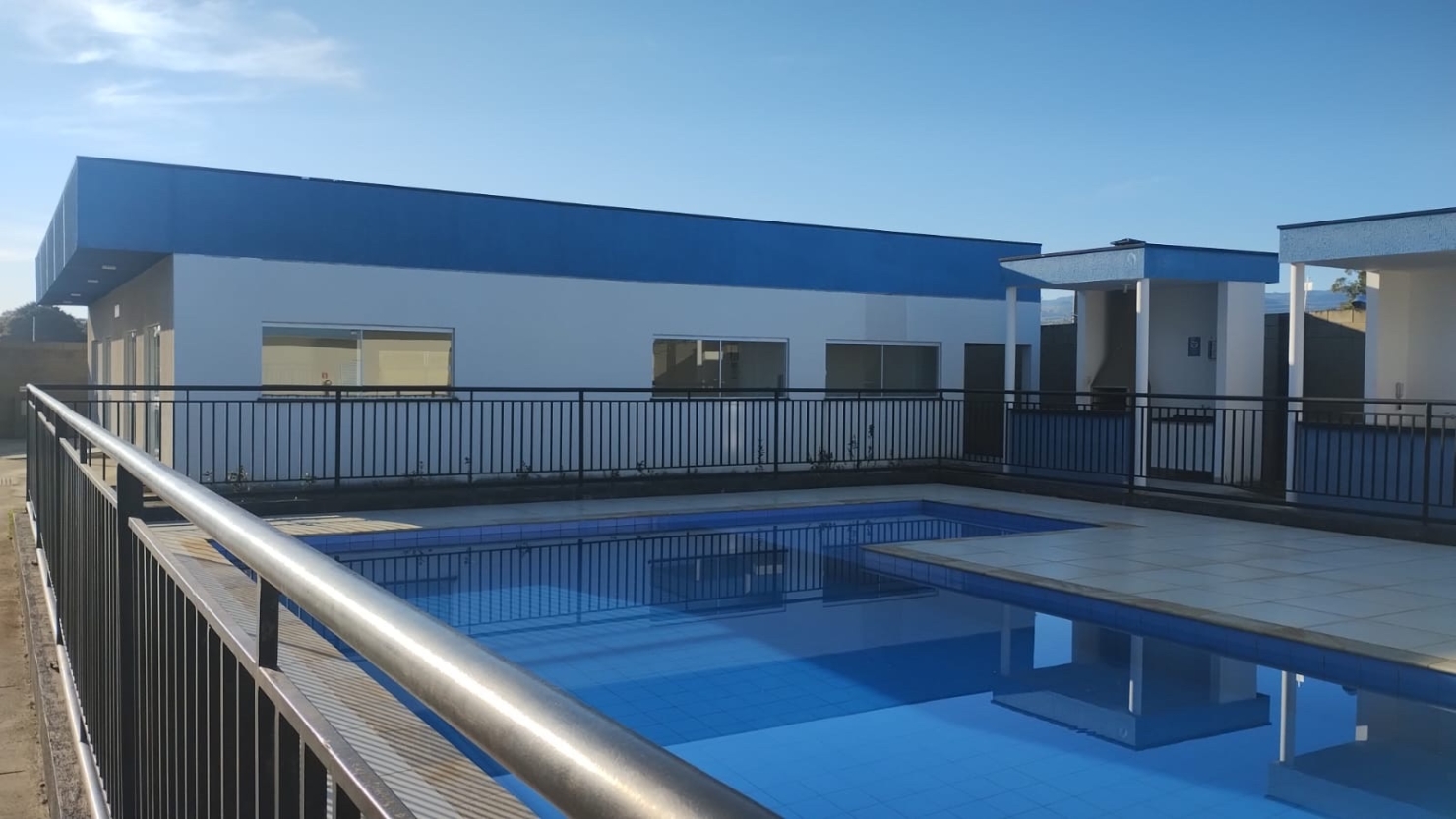 Apartamento à venda e aluguel com 2 quartos, 50m² - Foto 3