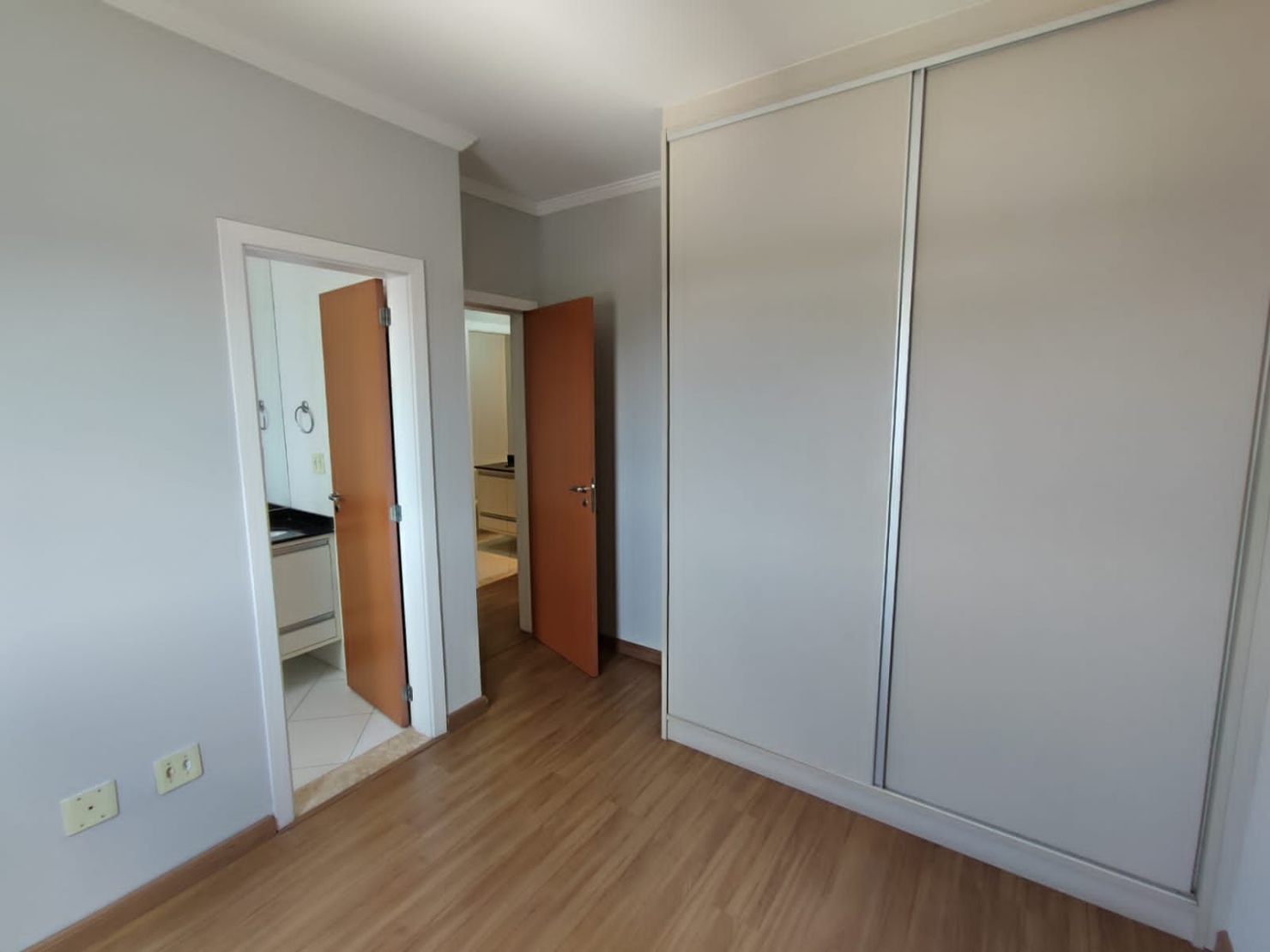 Apartamento à venda com 3 quartos, 85m² - Foto 9