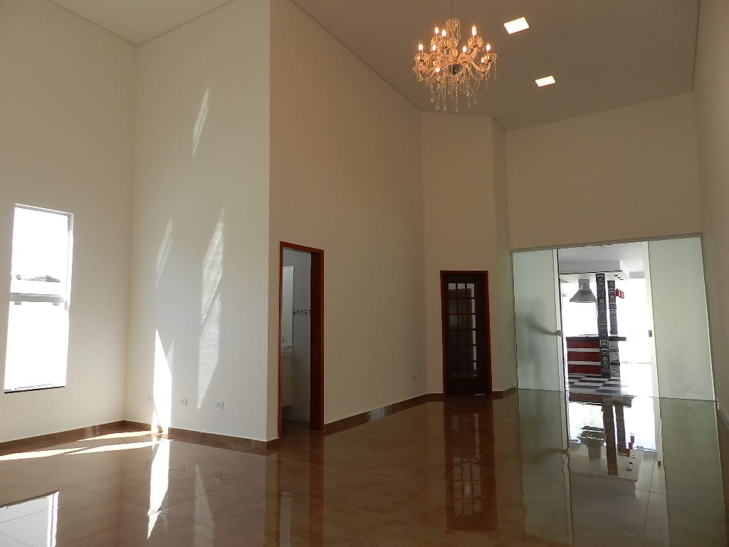 Casa de Condomínio à venda com 3 quartos, 234m² - Foto 4