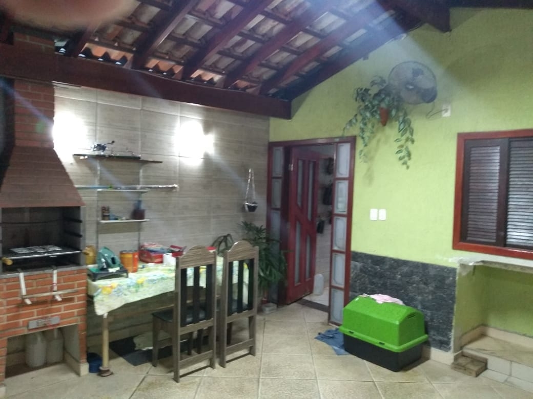 Casa à venda com 3 quartos, 115m² - Foto 14