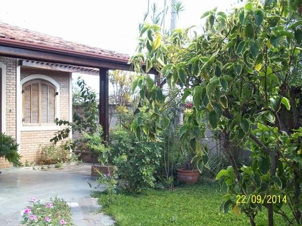 Casa à venda com 3 quartos, 231m² - Foto 2