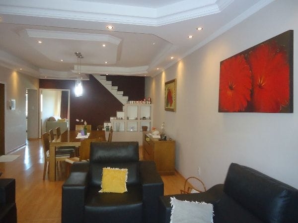 Sobrado à venda com 4 quartos, 300m² - Foto 4
